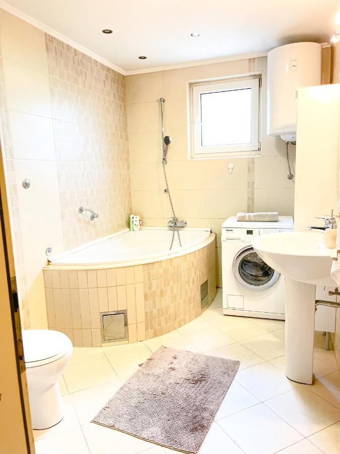 Broj Jedan Delux Villa โซโคบานยา ภายนอก รูปภาพ